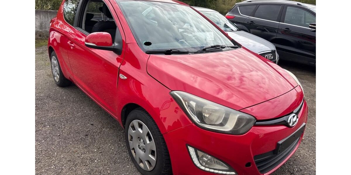 Hyundai i20 162.000 km 2.990 € Chemnitz 09114