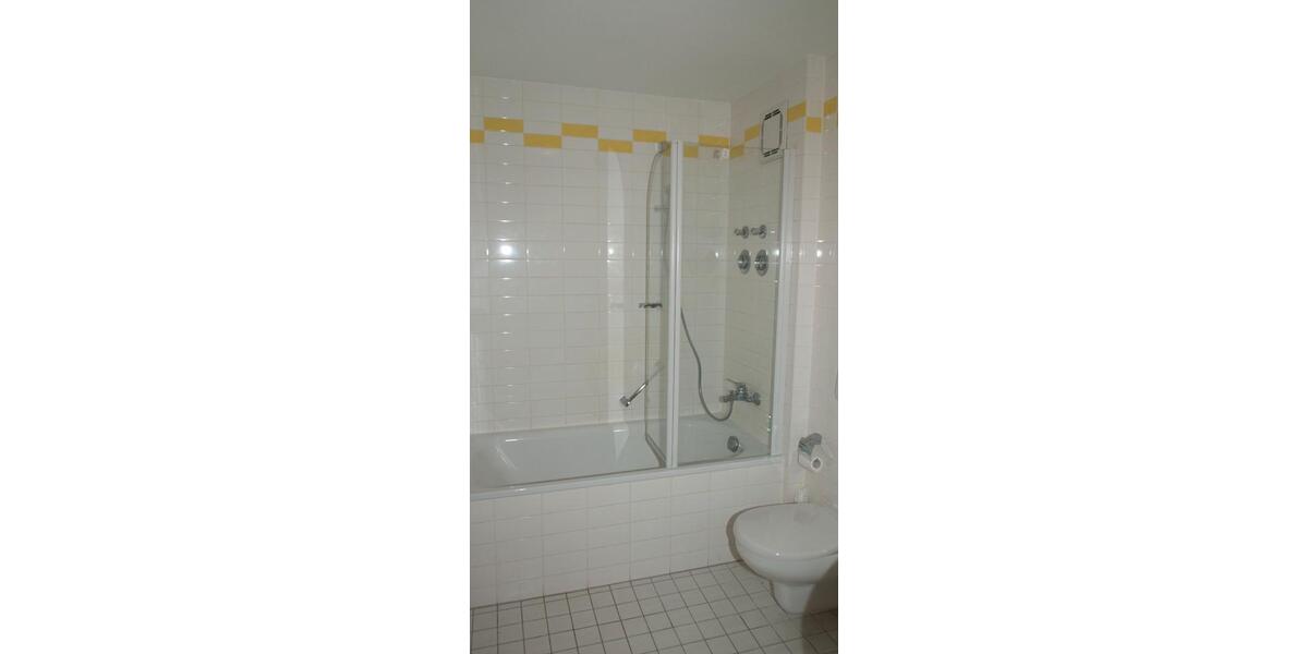 Etagenwohnung Chemnitz Kapellenberg - 1 Zimmer, 38 m&sup2;, 220&euro; | Angebot:26592556