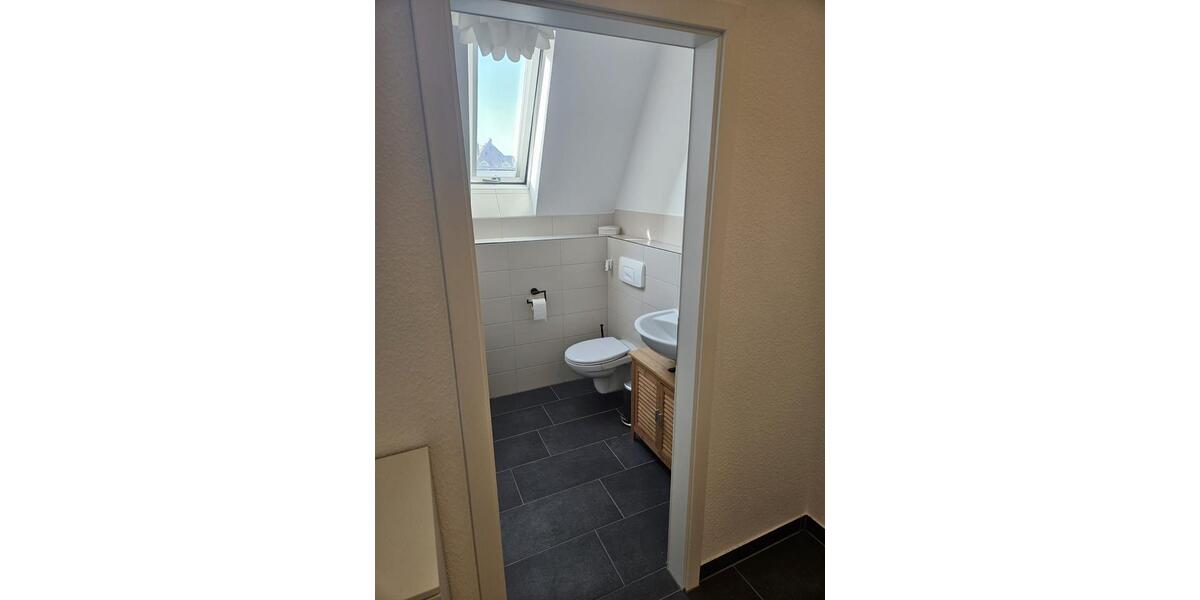 Dachgeschoßwohnung Burgstädt - 4 Zimmer, 130 m&sup2;, 950&euro; | Angebot:26150206