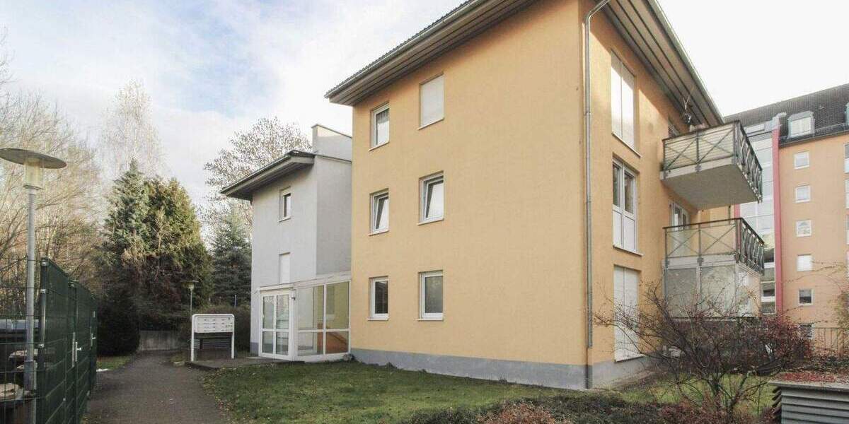 Bezugsfreie 2-Zi.-Wohnung mit Loggia und Tiefgaragenstellplatz in Schloßchemnitz 2 zimmer
