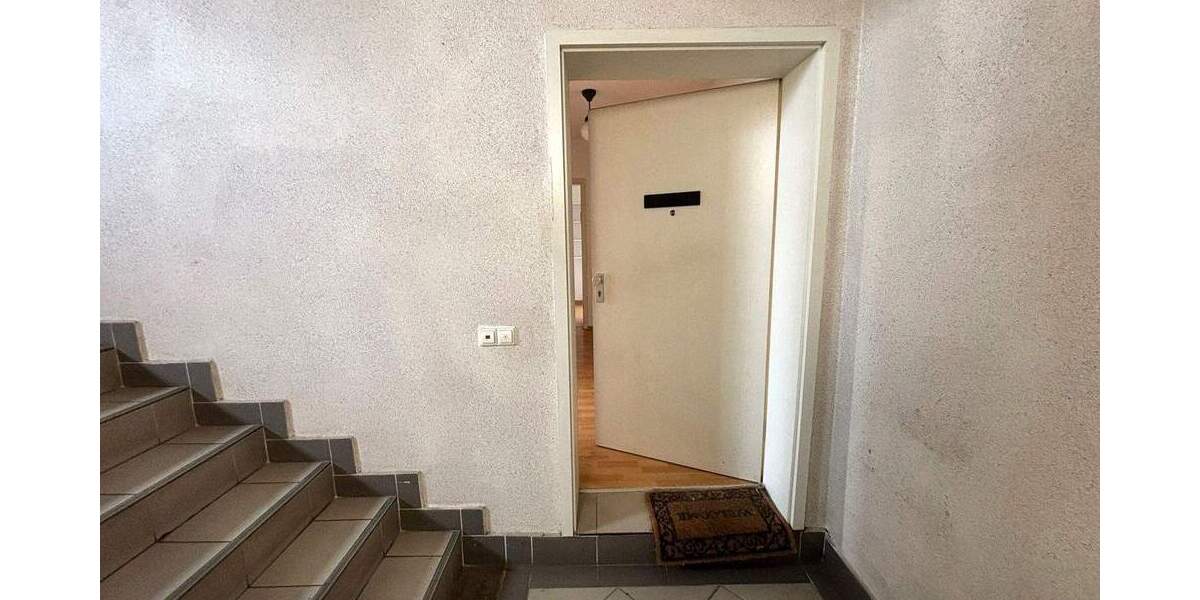 Etagenwohnung Chemnitz Kaßberg - 3 Zimmer, 66 m&sup2;, 80.000&euro; | Angebot:25820394