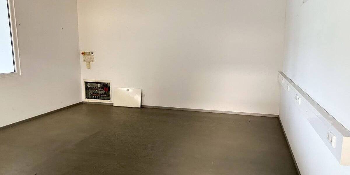 Moderne Gewerbehalle mit Produktionsflächen, Lagerflächen, Büros (nahe Chemnitz, Annaberg-Buchholz) zimmer