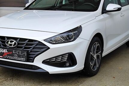 Hyundai i30 60.600 km 14.799 &euro; Oberlungwitz 09353