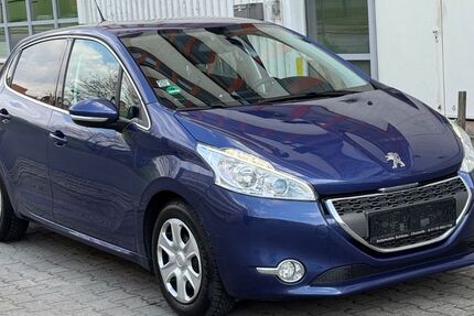 Peugeot 208 114.000 km 3.499 &euro; Chemnitz 09120