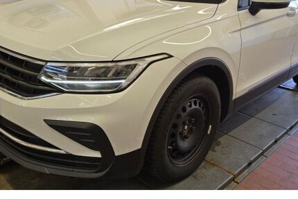 VW Tiguan 116.165 km 21.290 &euro; Chemnitz 09113
