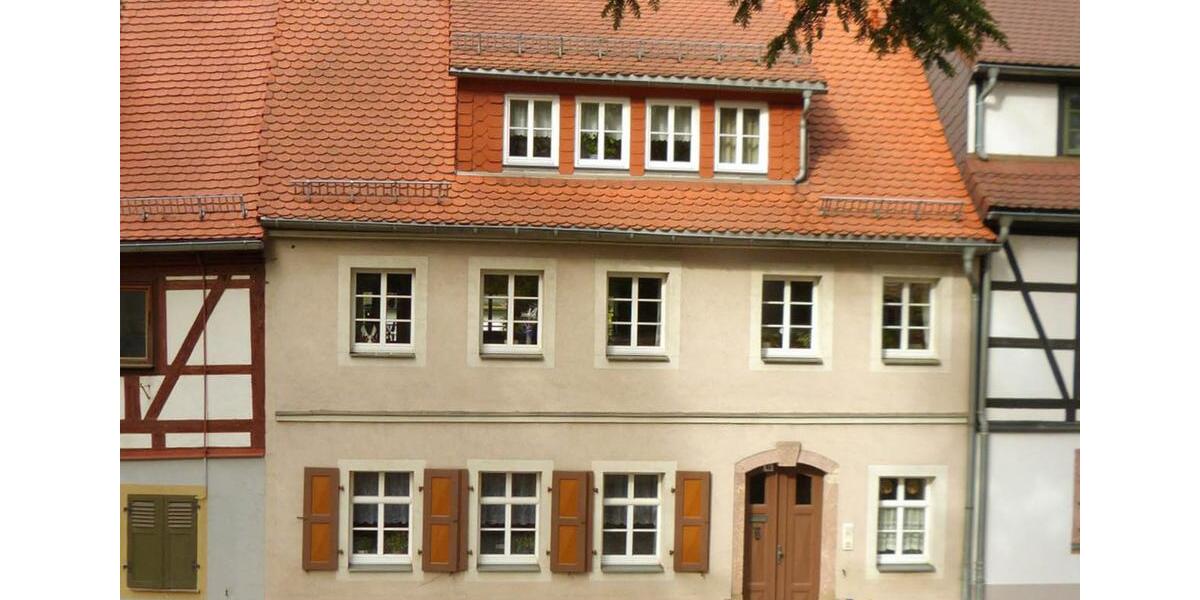 liebevoll gepflegtes kleines Reihenhaus mit historischem Charme 5 zimmer