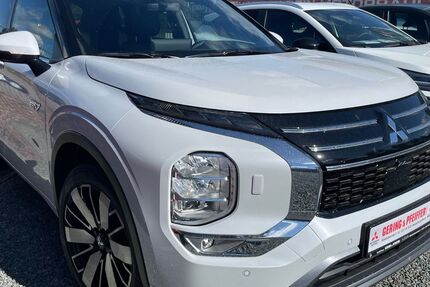 Mitsubishi Plug-in Hybrid Outlander 16.500 km 43.290 &euro; Chemnitz 09116