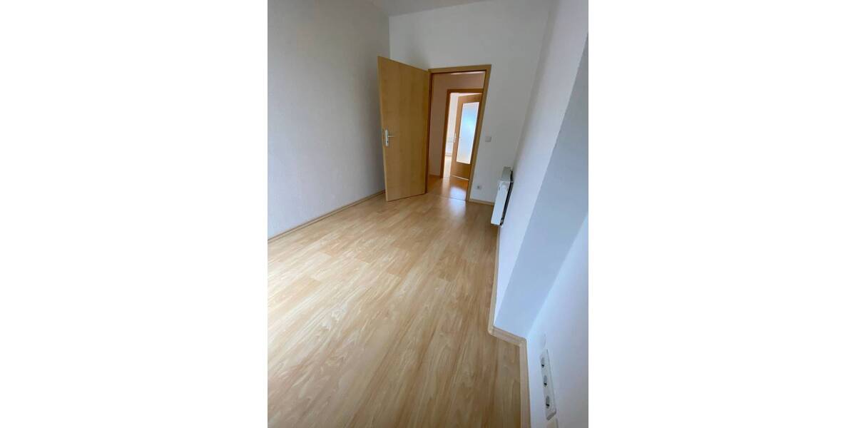 Etagenwohnung Chemnitz Lutherviertel - 3 Zimmer, 57 m&sup2;, 327&euro; | Angebot:26320318