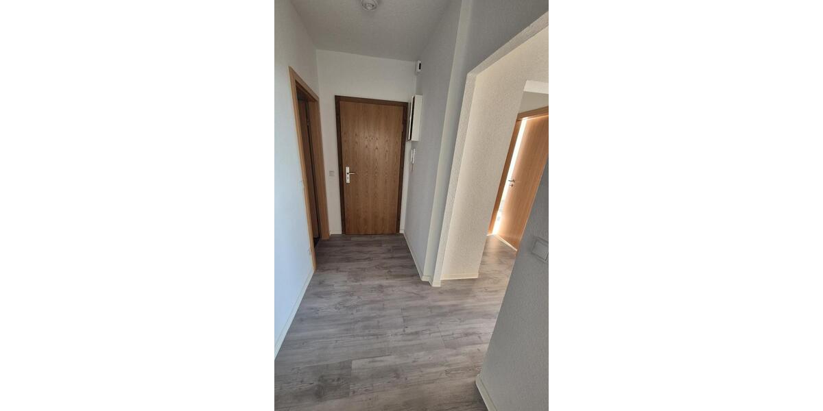 Etagenwohnung Hohenstein-Ernstthal Ernstthal - 4 Zimmer, 110 m&sup2;, 706&euro; | Angebot:25432953