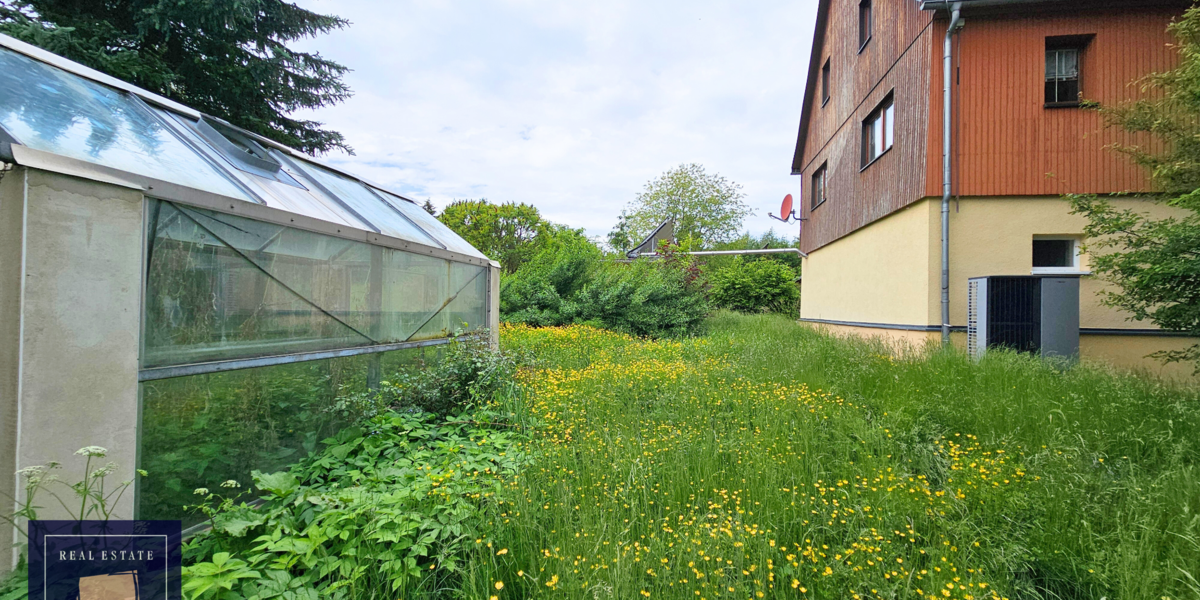 Wohnen mit Geschichte – modernste Effizienz dank Wärmepumpe - Einfamilienhaus Auerbach | Angebot:20967525