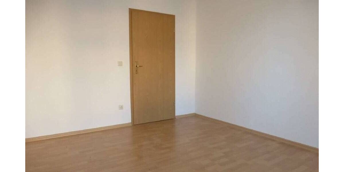 Etagenwohnung Oelsnitz/Erzgeb.-Oelsnitz Oelsnitz - 6 Zimmer, 125 m&sup2;, 620&euro; | Angebot:26306285