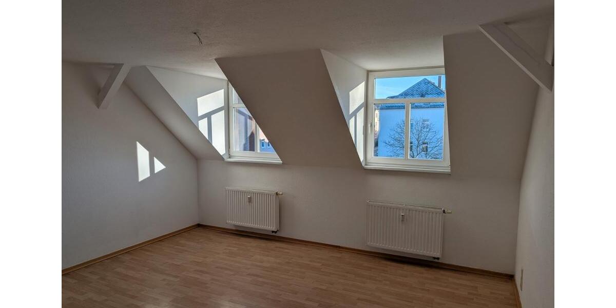 Dachgeschoßwohnung Chemnitz Kapellenberg - 3 Zimmer, 75 m&sup2;, 62.800&euro; | Angebot:26926346