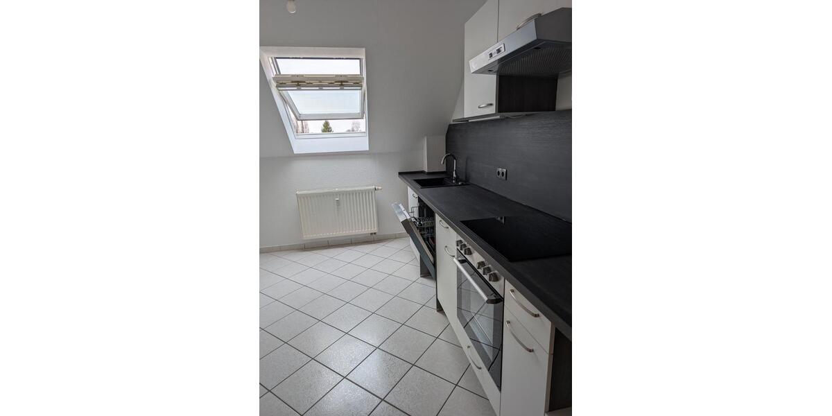Dachgeschoßwohnung Chemnitz Kapellenberg - 3 Zimmer, 75 m&sup2;, 62.800&euro; | Angebot:26926346