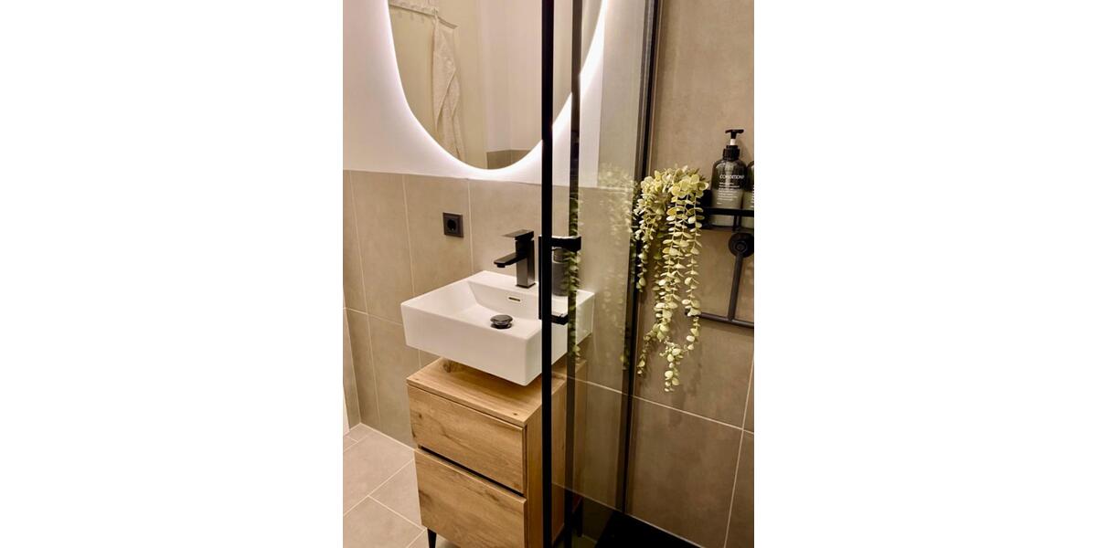 Etagenwohnung Chemnitz Kapellenberg - 1 Zimmer, 35 m&sup2;, 890&euro; | Angebot:26602731