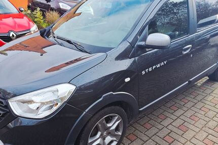 Dacia Lodgy 79.091 km 7.490 &euro; Chemnitz 09114