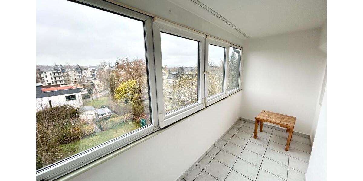 Dachgeschoßwohnung Chemnitz Ebersdorf - 3 Zimmer, 75 m&sup2;, 425&euro; | Angebot:25635710