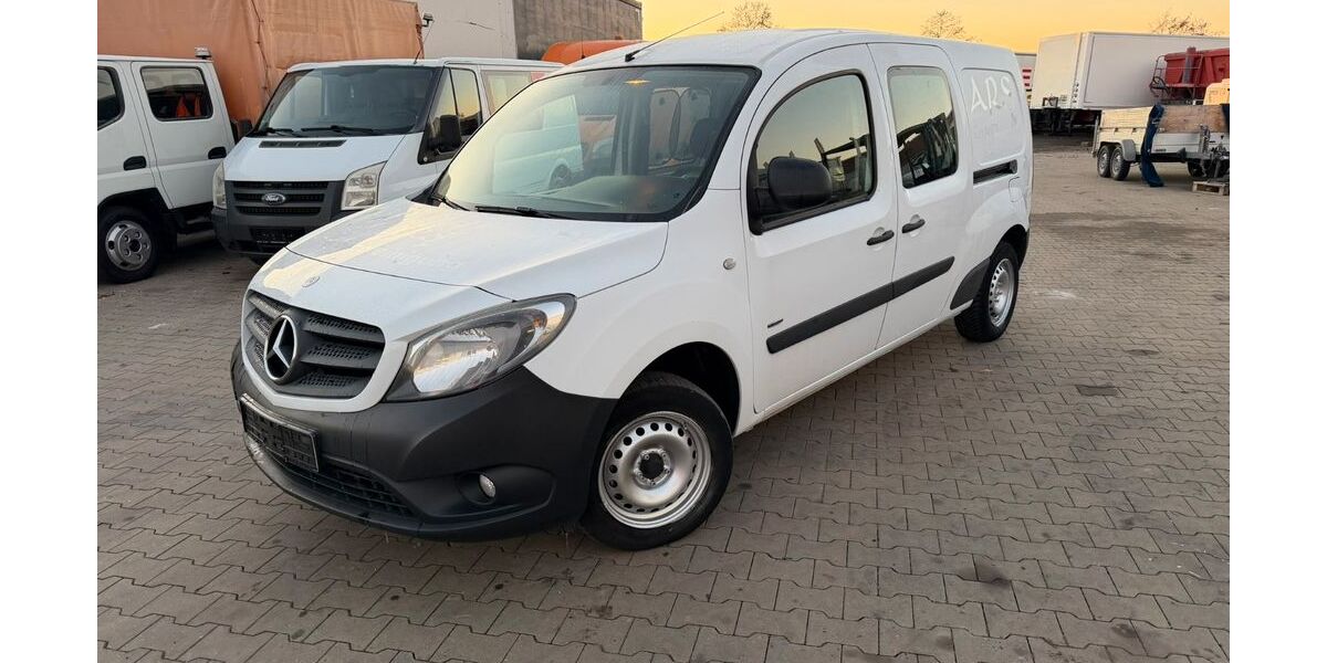Mercedes-Benz Citan 170.000 km 8.925 &euro; Großschirma 09603