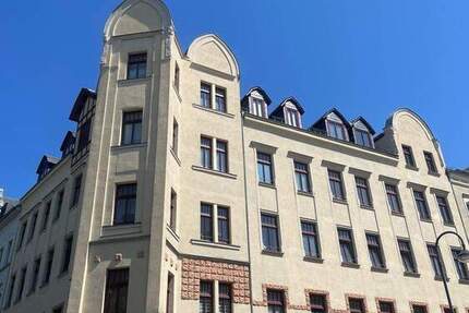 hübsche 2-Raum DG-Wohnung mit Balkon in ruhiger Lage
