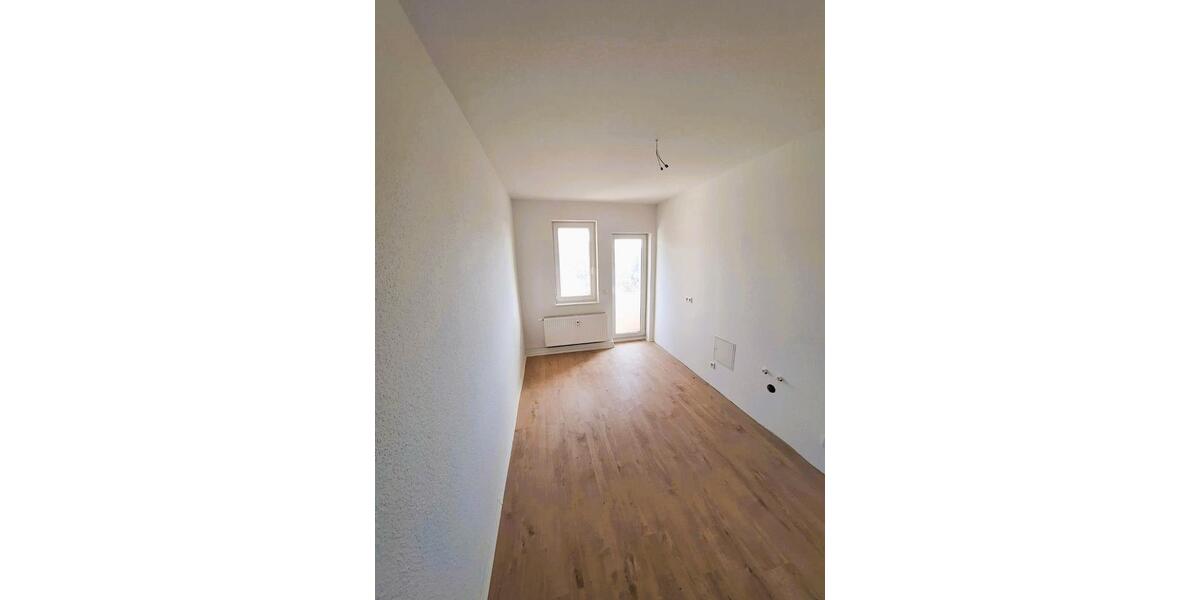 Dachgeschoßwohnung Chemnitz Hilbersdorf - 3 Zimmer, 67 m&sup2;, 325&euro; | Angebot:26589093