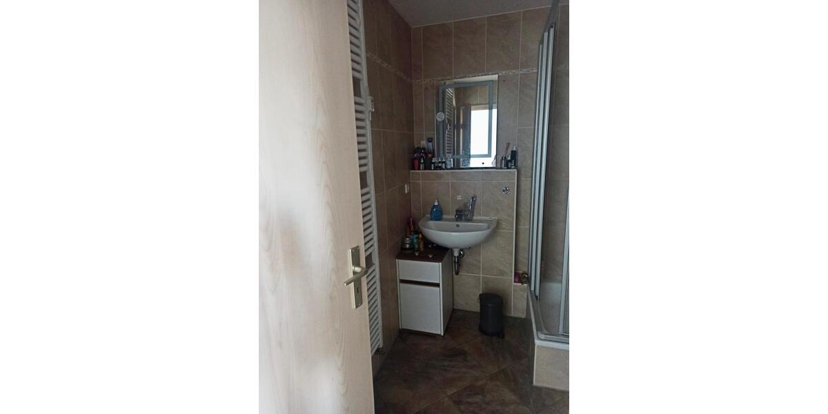 Etagenwohnung Chemnitz Adelsberg - 2 Zimmer, 39 m&sup2;, 315&euro; | Angebot:26295520