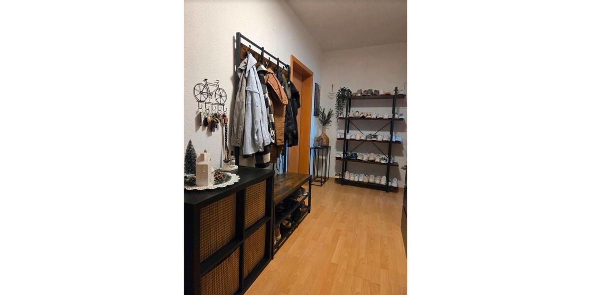Dachgeschoßwohnung Chemnitz Bernsdorf - 2.5 Zimmer, 77 m&sup2;, 362&euro; | Angebot:26612324