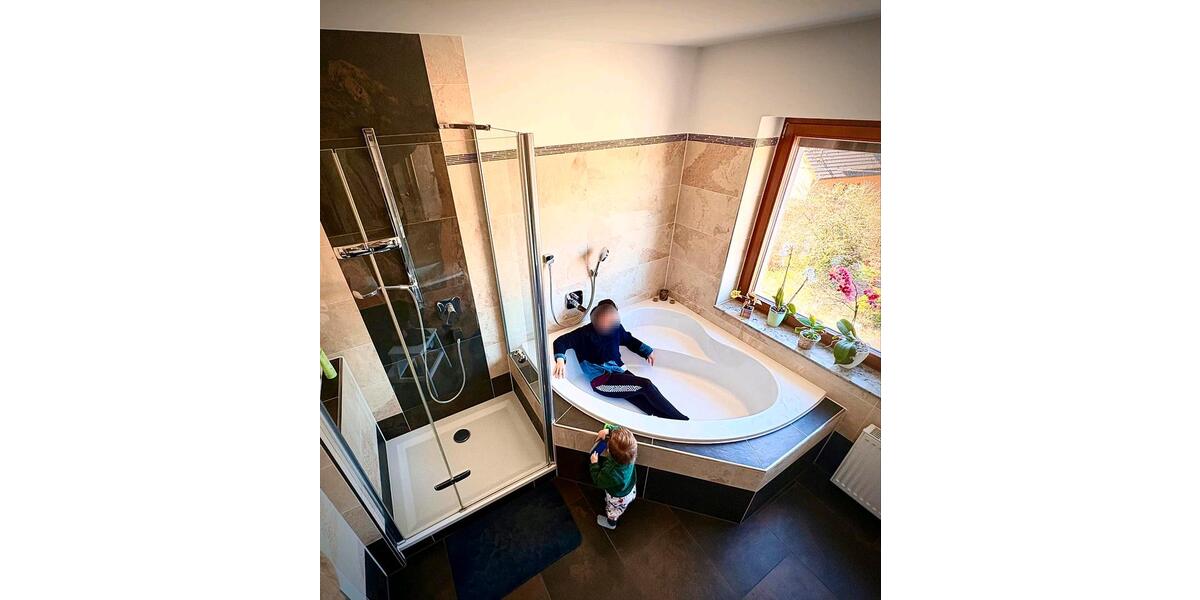 Dachgeschoßwohnung Oelsnitz (Erzgebirge) - 4 Zimmer, 72 m&sup2;, 550&euro; | Angebot:26227355