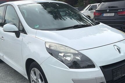 Renault Scenic 186.000 km 4.499 &euro; Chemnitz 09125