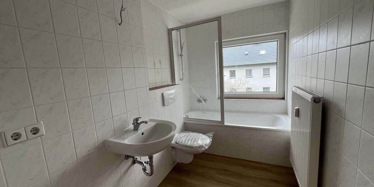 Etagenwohnung Chemnitz Altchemnitz - 2 Zimmer, 55 m&sup2;, 329&euro; | Angebot:26181241