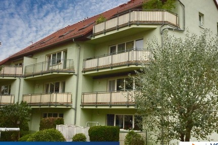 Helle 2-Raum-Wohnung mit Terrasse und Stellplatz! Einbauküche möglich!