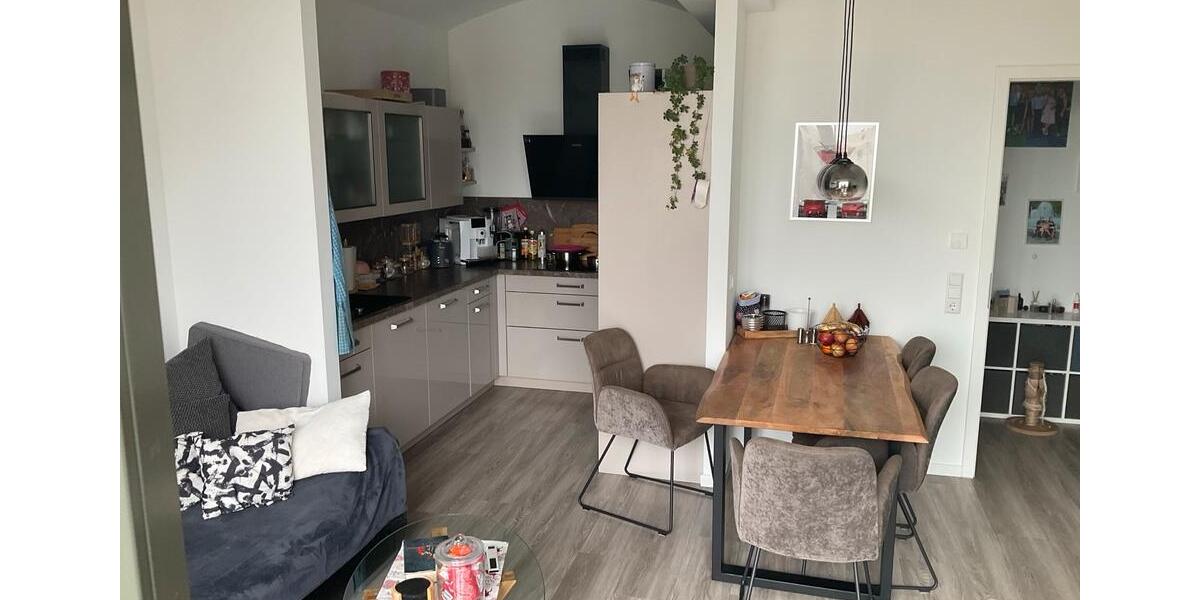 Etagenwohnung Chemnitz Kapellenberg - 3 Zimmer, 83 m&sup2;, 830&euro; | Angebot:26297242