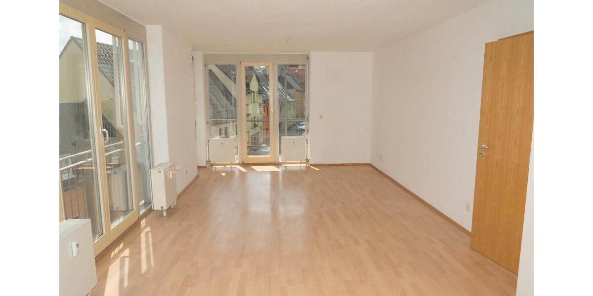 Erdgeschoßwohnung Hohenstein-Ernstthal Ernstthal - 2 Zimmer, 59 m&sup2;, 330&euro; | Angebot:26592561