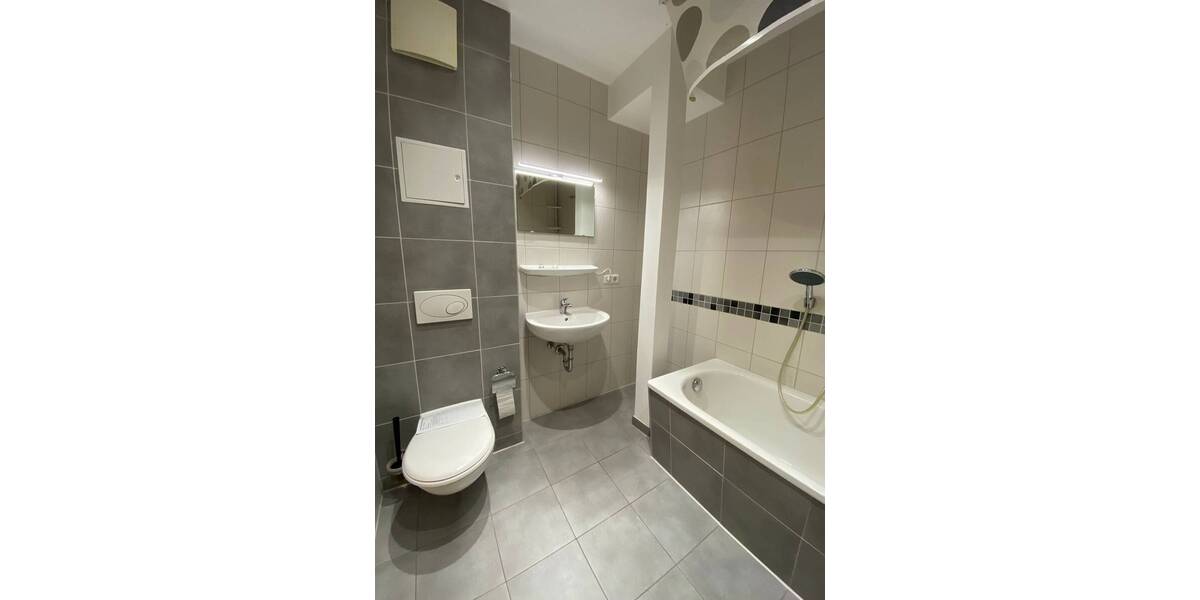 Etagenwohnung Chemnitz Lutherviertel - 3 Zimmer, 57 m&sup2;, 327&euro; | Angebot:26320318