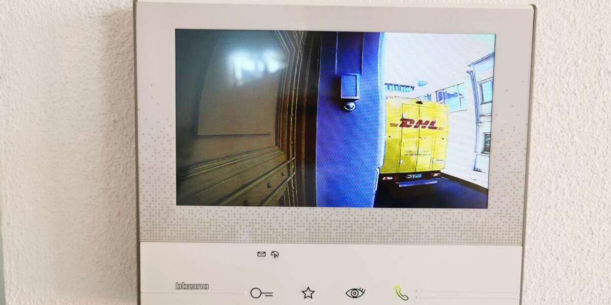 Penthousewohnung mit großer Dachterrasse am Opernplatz 4 zimmer