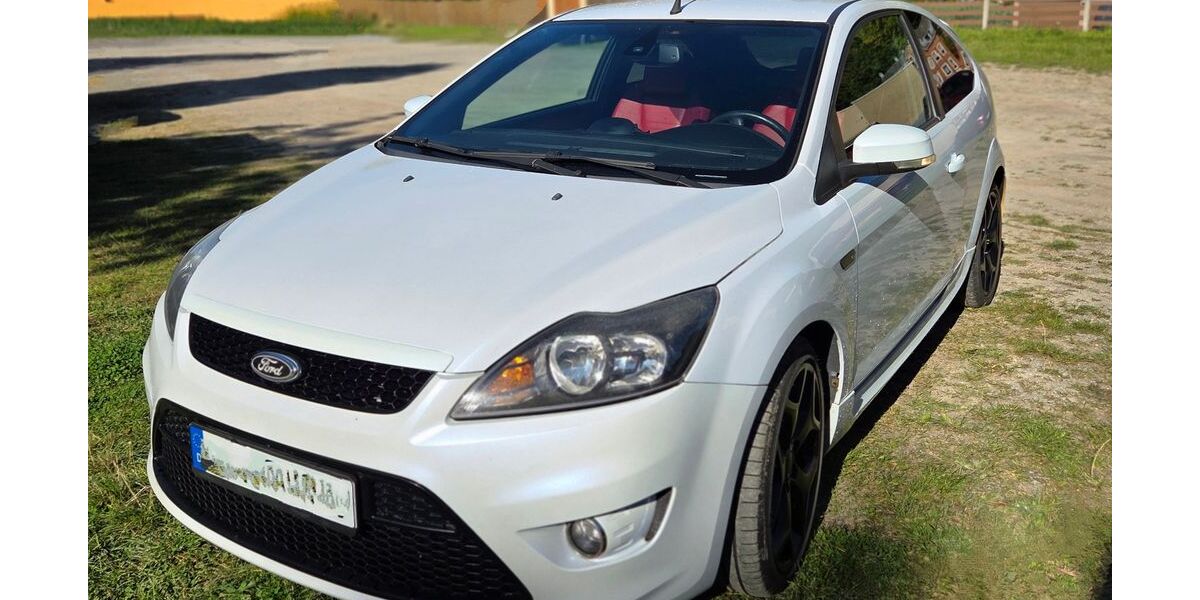 Ford Focus 179.312 km 8.300 &euro; Annaberg-Buchholz 09456