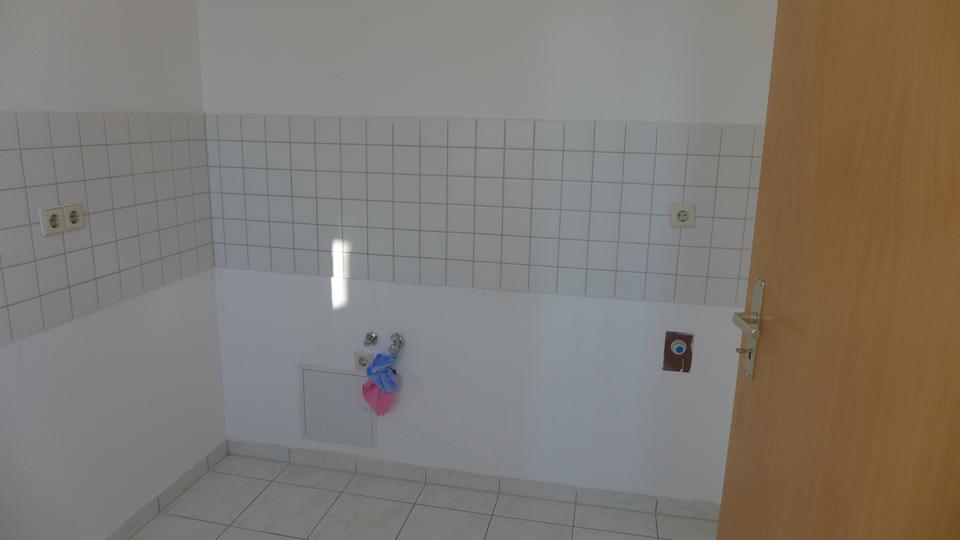 Etagenwohnung Chemnitz Ebersdorf - 1 Zimmer, 33 m&sup2;, 200&euro; | Angebot:23292430
