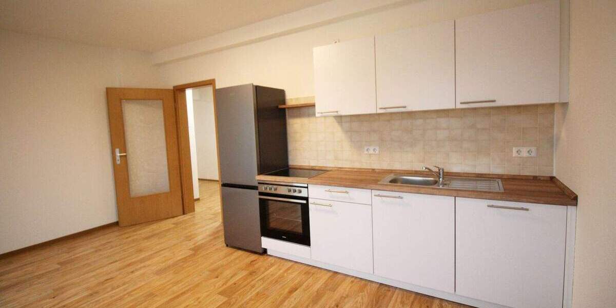 Zimmer Chemnitz Bernsdorf - 1 Zimmer, 24 m&sup2;, 153&euro; | Angebot:26273980