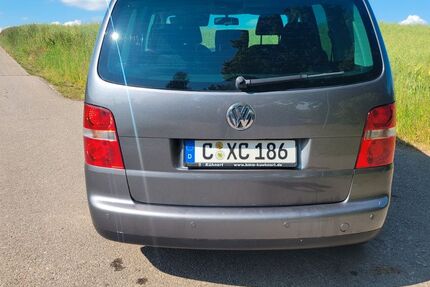 VW Touran 232.000 km 1.800 &euro; Claußnitz 09236