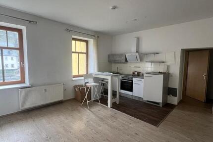 Gemütliche 2-Raumwohnung mit Einbauküche! 2 zimmer