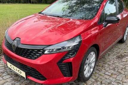 Renault Clio 23.582 km 17.498 € Gersdorf 09355