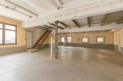 LAGER, AUSSTELLUNG, WOHNEN  GROßES MISCHNUTZUNGSOBJEKT 9 zimmer