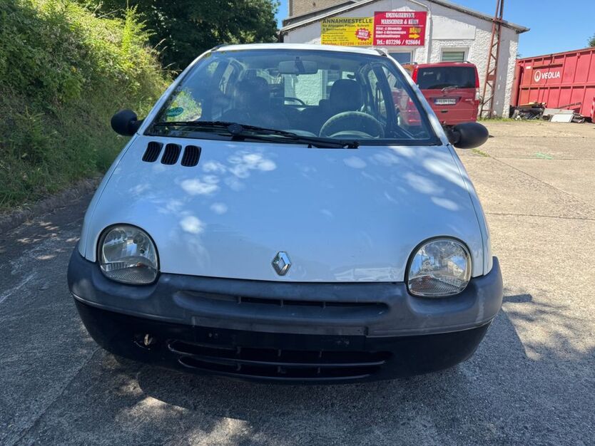 Renault Twingo 141.000 km 1.299 € Niederwürschnitz 09399