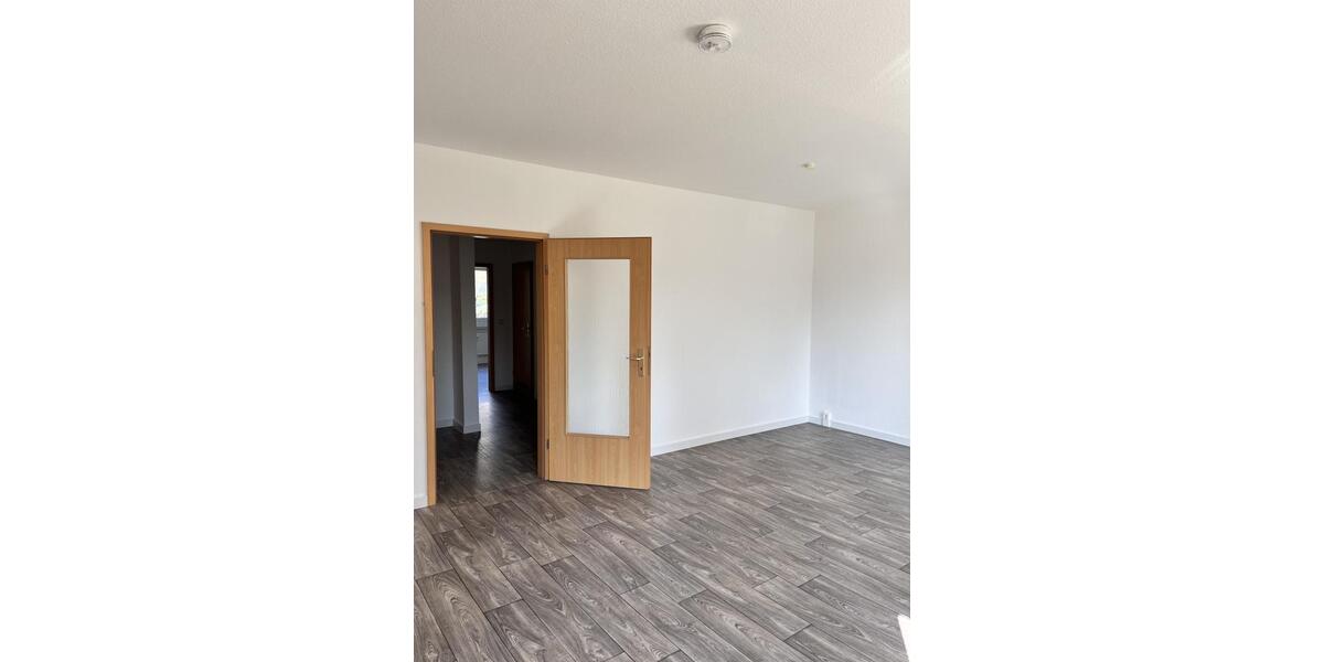 Etagenwohnung Chemnitz Klaffenbach - 2 Zimmer, 65 m&sup2;, 377&euro; | Angebot:24741037