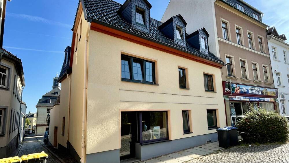 Mehrfamilienhaus, Wohnhaus Burgstädt - 6 Zimmer, 260 m&sup2;, 269.000&euro; | Angebot:25737156