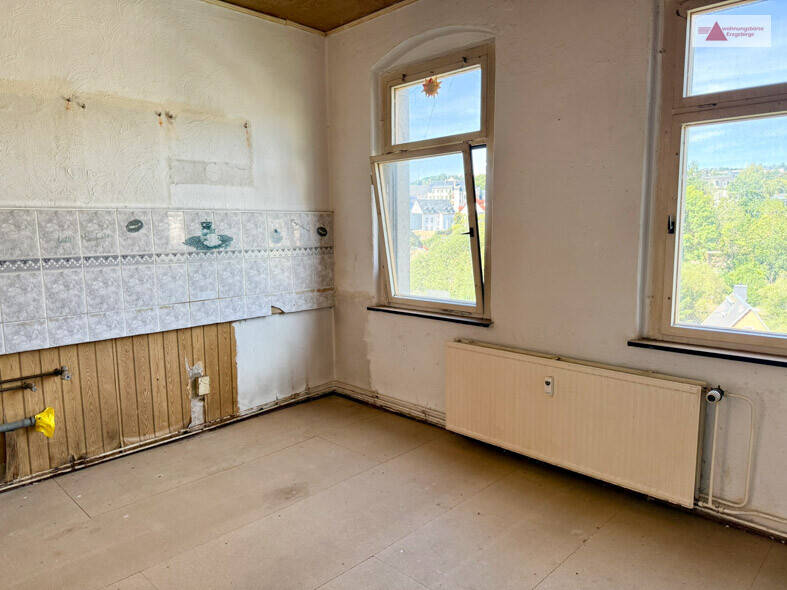 Reihenmittelhaus Zschopau - 9 Zimmer, 210 m&sup2;, 69.000&euro; | Angebot:25688210
