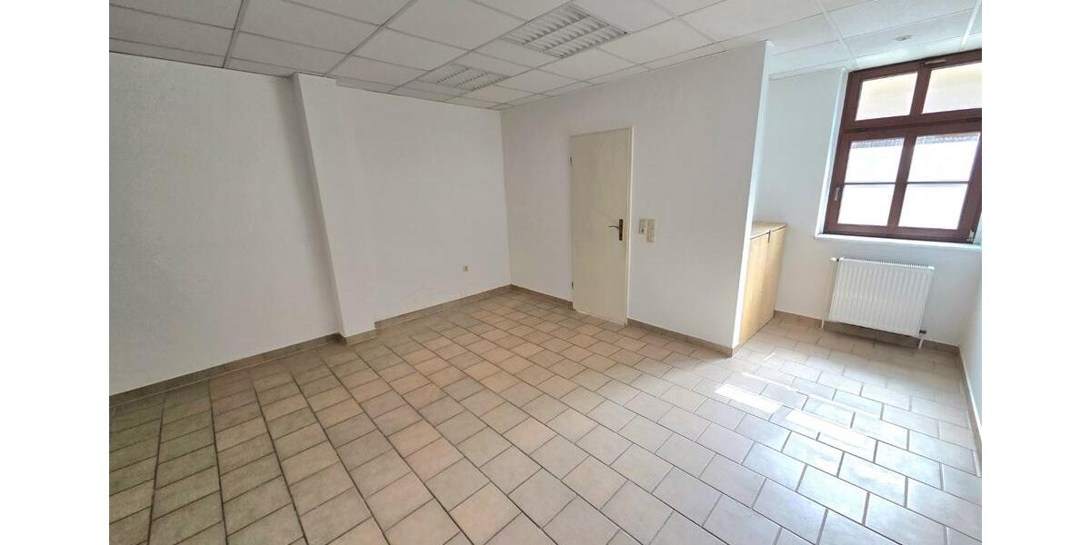 Gewerbeobjekt Chemnitz Adelsberg - 300&euro; | Angebot:26675568