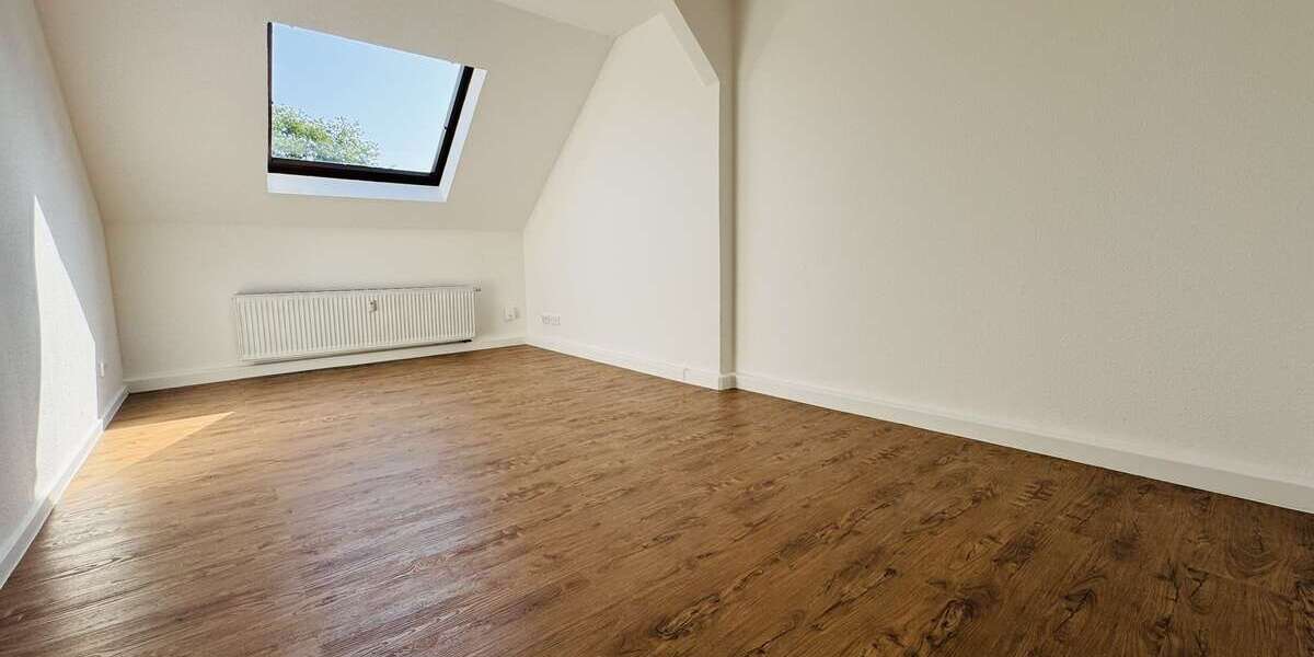Etagenwohnung Chemnitz Altendorf - 4 Zimmer, 85 m&sup2;, 589&euro; | Angebot:26914550