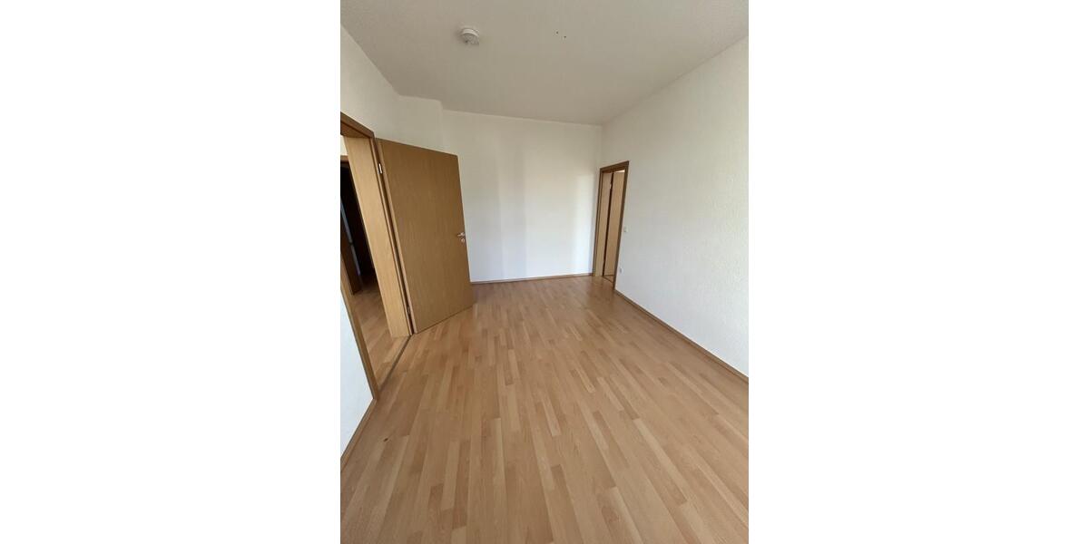 3,5-Raum Wohnung im 2. OG - günstig gelegen! Garten! AB 01.02.2026 4 zimmer