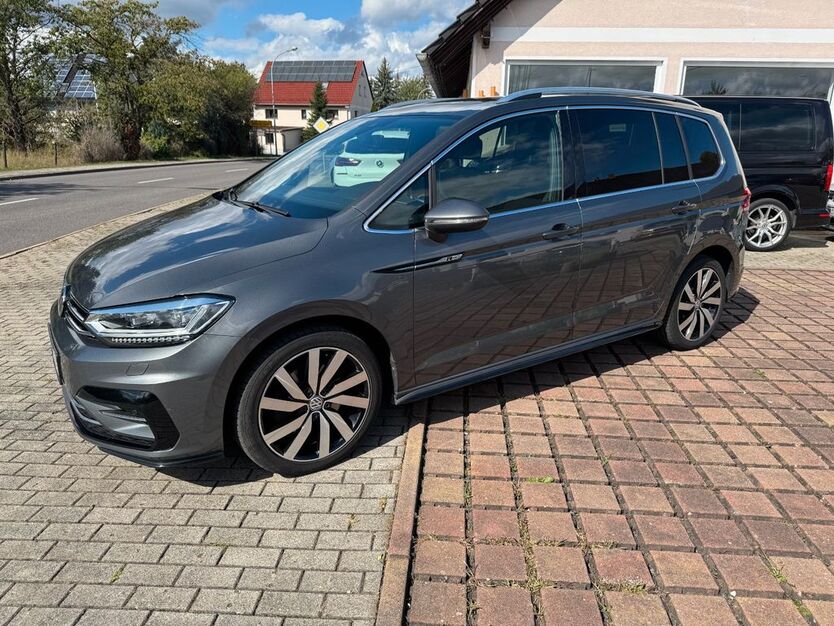 VW Touran 116.829 km 20.700 € Nobitz 04603