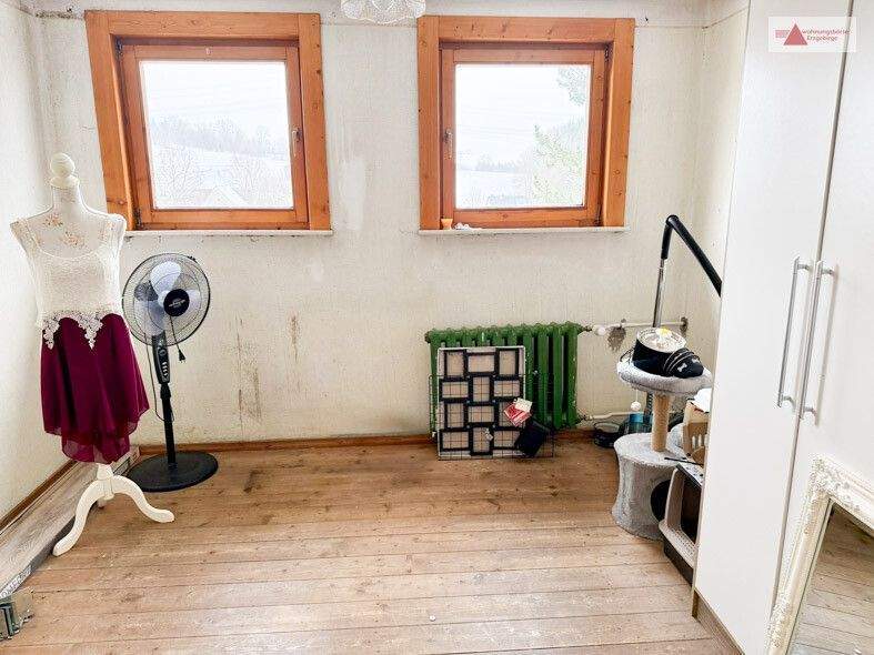 Einfamilienhaus Wiesa / Neundorf Neundorf - 7 Zimmer, 150 m&sup2;, 66.000&euro; | Angebot:25779071