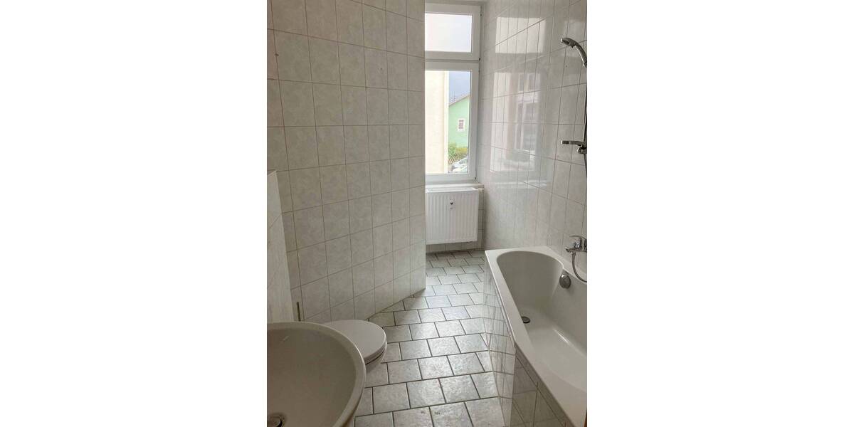 Etagenwohnung Zschopau - 4 Zimmer, 80 m&sup2;, 480&euro; | Angebot:26816719